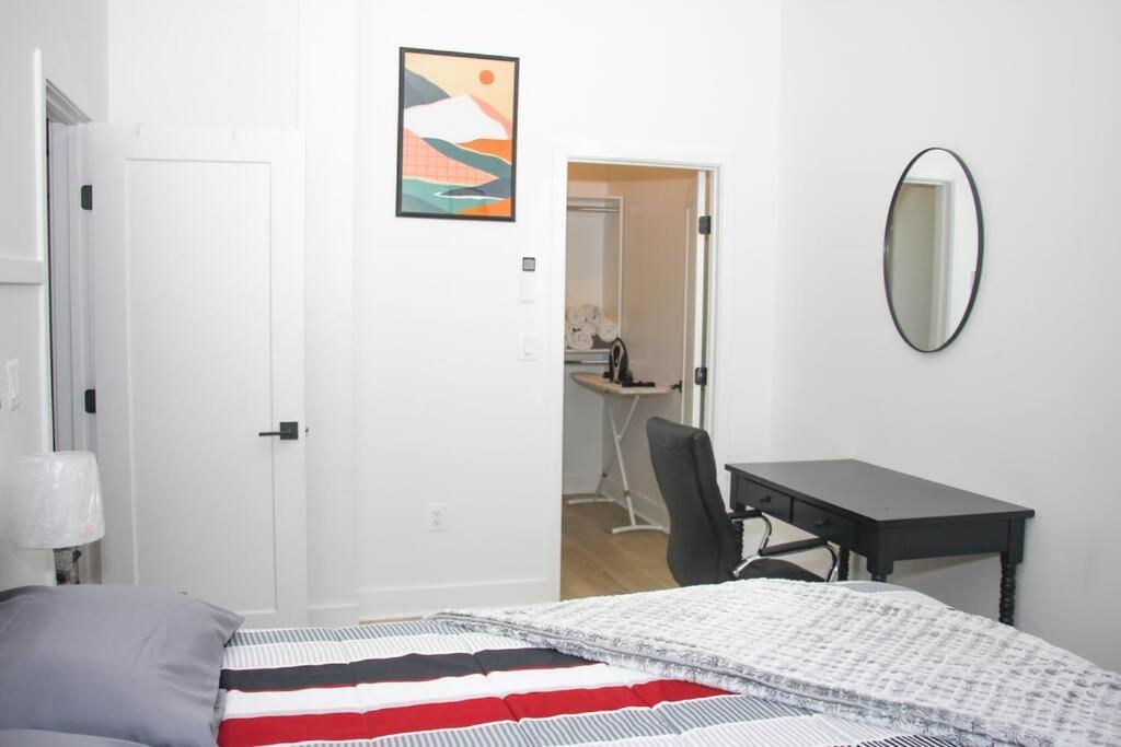 Comfy Cozy And Cute Apartment Baltimore Exterior photo