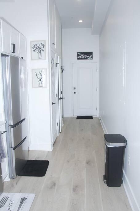 Comfy Cozy And Cute Apartment Baltimore Exterior photo